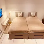 City Apartment In Kreuzberg